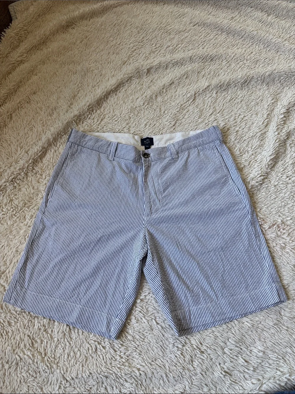 J. Crew Men's Navy and White flex chino  Flat-Front Shorts size 33W